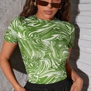 Round neck splash print tee